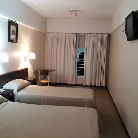 Hotel Carrara Buenos Aires Extérieur photo